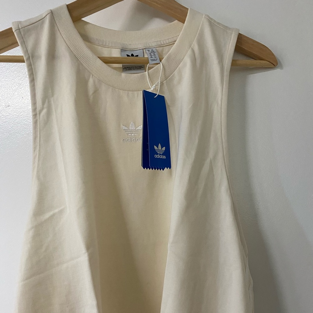 Adidas sport top
